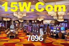 7696